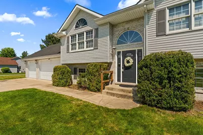 919 Plantation Road, Valparaiso, IN 46385 - Photo 2