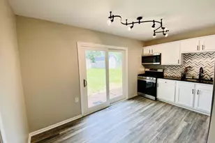 745 Juniper Rd, Valparaiso, IN 46385 - Photo 8