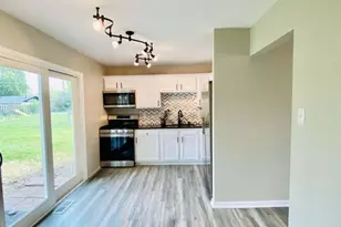 745 Juniper Rd, Valparaiso, IN 46385 - Photo 10