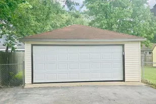 745 Juniper Rd, Valparaiso, IN 46385 - Photo 26