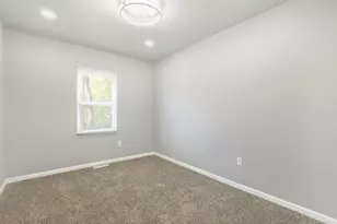 1181 Porter St, Gary, IN 46406 - Photo 30