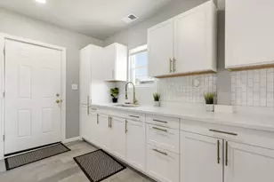 1181 Porter St, Gary, IN 46406 - Photo 14