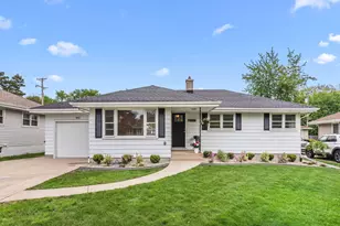 8921 Parrish Ave, Highland, IN 46322 - Photo 1