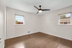 8921 Parrish Ave, Highland, IN 46322 - Photo 14