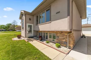 6880 W 84th Pl, Crown Point, IN 46307 - Photo 4