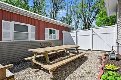 8629 E Hatchery Road, Syracuse, IN 46567 - Photo 4