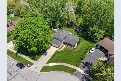 8641 Fairway Drive, Saint John, IN 46373 - Photo 4