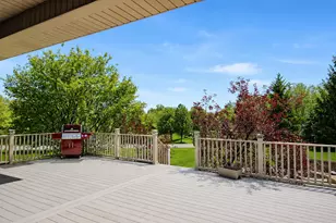 10055 Clark Pl, Crown Point, IN 46307 - Photo 4