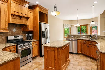 10055 Clark Place, Crown Point, IN 46307 - Photo 6