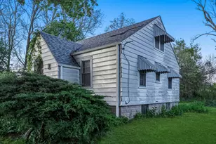 6275 Randolph St, Hobart, IN 46342 - Photo 2