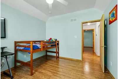 907 E 12th Street, Hobart, IN 46342 - Photo 14