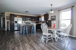 1668 Kelly Ct, Wheatfield, IN 46392 - Photo 4