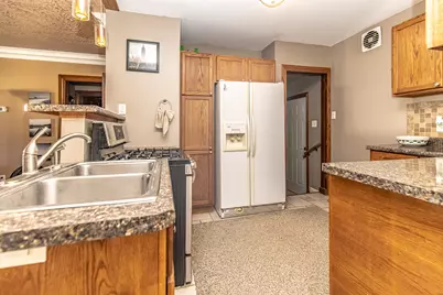 807 Institute Street, Valparaiso, IN 46383 - Photo 10