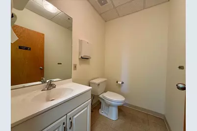 150 W Lincolnway #2003, Valparaiso, IN 46383 - Photo 10