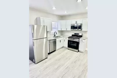 623 N Carroll Avenue, Michigan City, IN 46360 - Photo 2