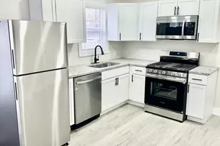 623 N Carroll Ave, Michigan City, IN 46360 - Photo 2