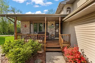 339 Bunker Dr, Schererville, IN 46375 - Photo 4
