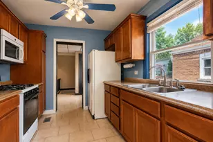 636 Union Ave, Chicago Heights, IL 60411 - Photo 6