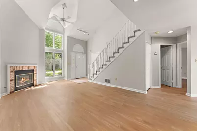1542 W 93rd Court, Crown Point, IN 46307 - Photo 2