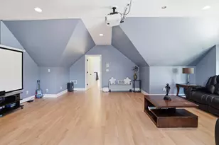 2155 Walker Dr, Valparaiso, IN 46385 - Photo 14