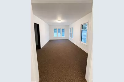 714 E 10th Street, Michigan City, IN 46360 - Photo 2