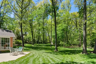 4414 Thornbury Drive E, Valparaiso, IN 46383 - Photo 32