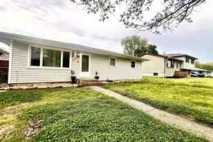 2821 Vigo St, Lake Station, IN 46405 - Photo 2