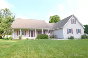 522 Pheasant Run, Rensselaer, IN 47978 - Photo 2