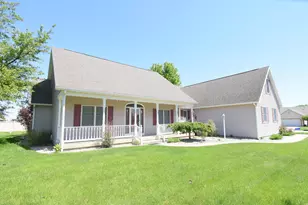 522 Pheasant Run, Rensselaer, IN 47978 - Photo 2