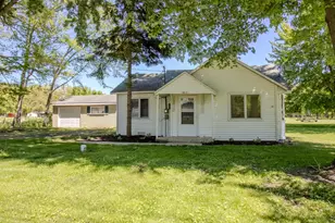 5374 S State Rd 10, Knox, IN 46534 - Photo 1