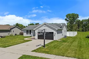 303 Ironwood St NW, Demotte, IN 46310 - Photo 2