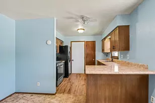 1007 H St, La Porte, IN 46350 - Photo 6