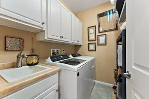 2719 White Pine Cir, Valparaiso, IN 46383 - Photo 14