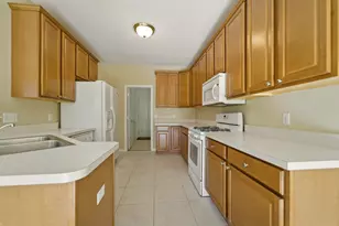 1321 Ludington Ln, Dyer, IN 46311 - Photo 12