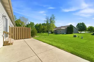 1321 Ludington Ln, Dyer, IN 46311 - Photo 26