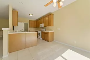 1321 Ludington Ln, Dyer, IN 46311 - Photo 10