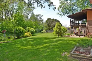 2735 Laguardia St, Portage, IN 46368 - Photo 2