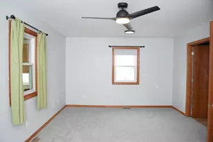 708 Weller Ave, La Porte, IN 46350 - Photo 16