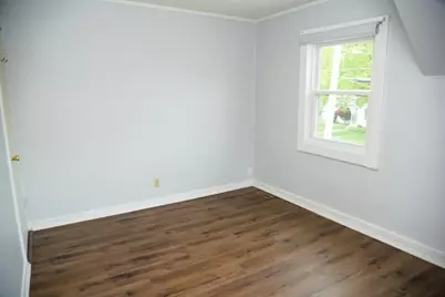 708 Weller Avenue, La Porte, IN 46350 - Photo 34
