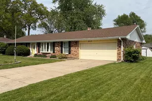 2717 Lois St, Portage, IN 46368 - Photo 2
