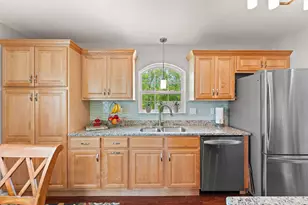 875 Forest Glen Dr, Valparaiso, IN 46385 - Photo 6