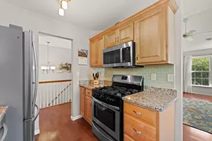 875 Forest Glen Dr, Valparaiso, IN 46385 - Photo 8