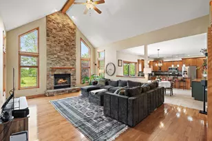 3253 Rosedale Ct, Valparaiso, IN 46385 - Photo 6