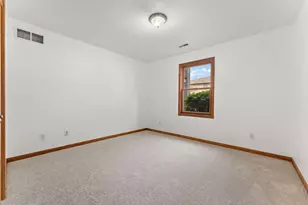 1376 Parke Dr, Crown Point, IN 46307 - Photo 12