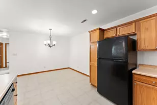1376 Parke Dr, Crown Point, IN 46307 - Photo 8