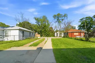 703 N Carroll Ave, Michigan City, IN 46360 - Photo 12