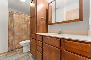 2549 N Lakeshore Dr, Crown Point, IN 46307 - Photo 20