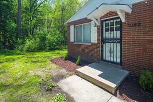 1088 Hobart St, Gary, IN 46406 - Photo 4
