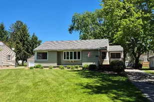 125 Martin Dr, Michigan City, IN 46360 - Photo 4