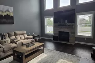 9835 Meadowrose Ln, Saint John, IN 46373 - Photo 12